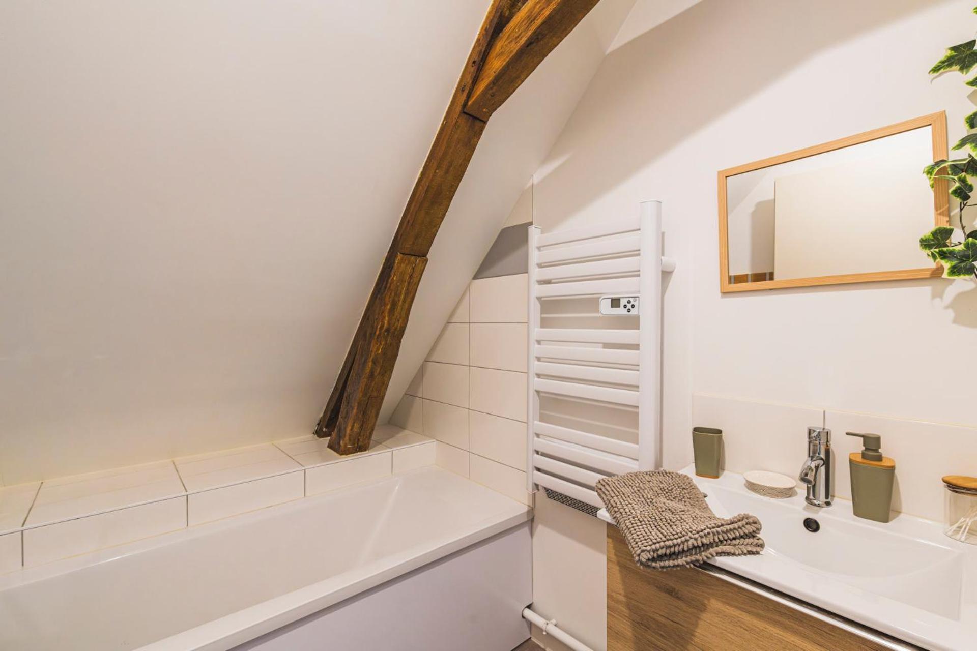 La Casa Dem, Reims, Madamedemconciergerie Appartement Cormontreuil